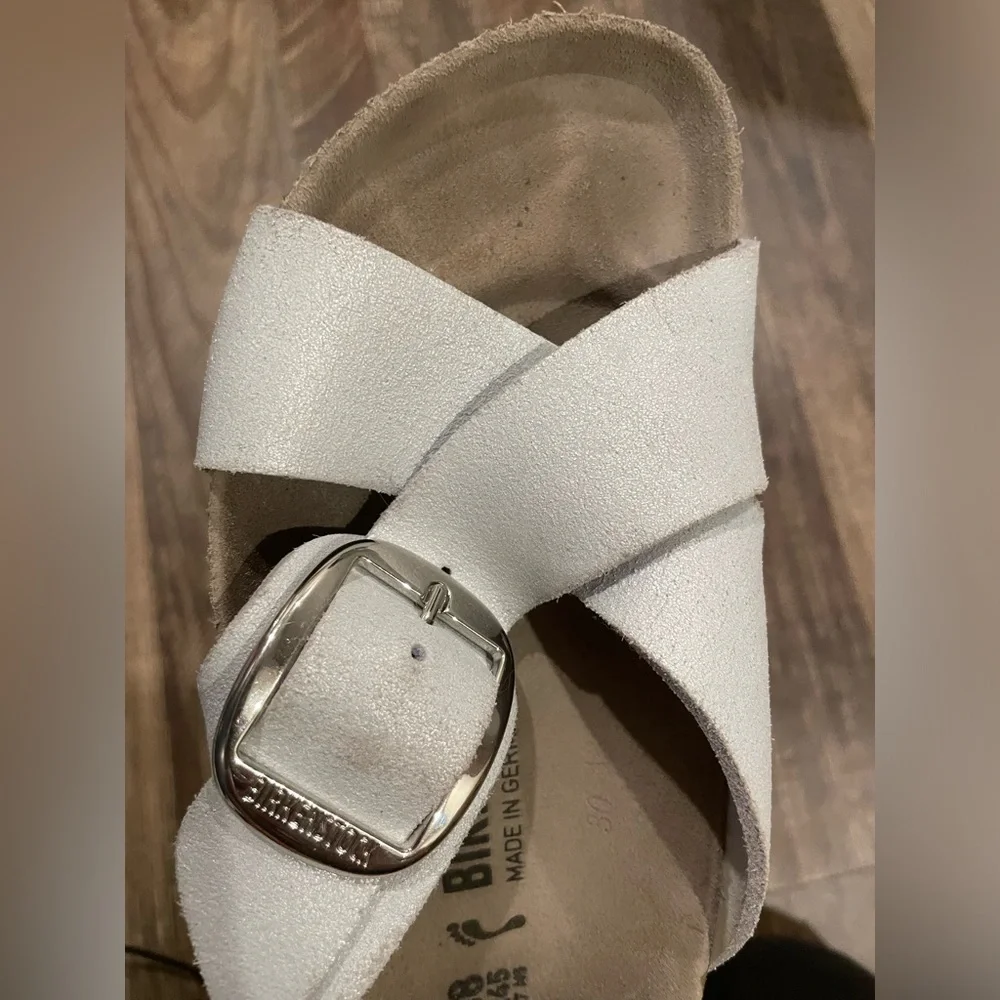 Birkenstock White Silver Sandals Comfortable Footbed Stylish Design - Picture 3 of 5